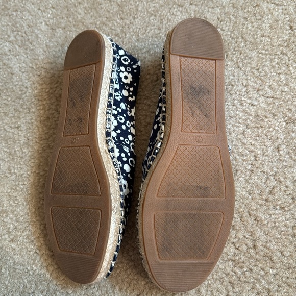 TORY BURCH - LIKE NEW Floral Espadrilles - Size 7 - Picture 4 of 10
